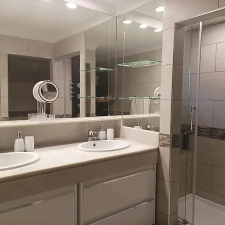 Apartment Large 2 Bed Apt Puerto Banus Marina Private Parking Marbella
