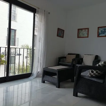 Large 2 Bed Apt Puerto Banus Marina Private Parking Marbella